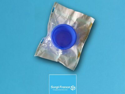 REF S107F<br> CUPULE 120ML GRADUÉE BLEU – CARTON DE 50 PIÈCES